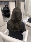 暗めオリーブ