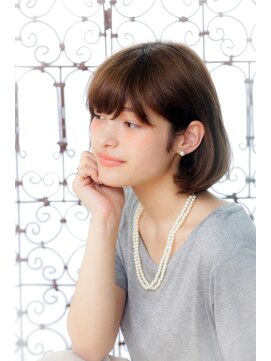 メルクマール(MERKMAL) シネマティックな大人フレンチボブ。