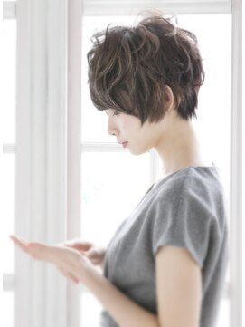 シャンプー 本庄店(SHAMPOO) グレージュカラーのマニッシュショート