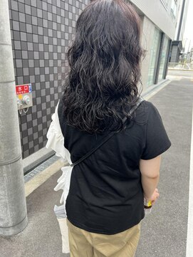 ポーズ(PAUSE) 【梅田　福島　大阪】ロングパーマ