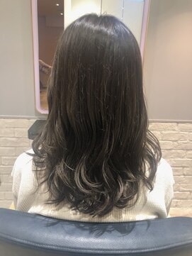 ネオリーブエクラ 上野御徒町店(Neolive eclat) 赤み消しオリーブブラウン