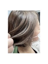 ブローチ ヘア(brooCH hair) 白髪ぼかし
