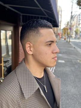 カムレイドフォーライフ(COMRADE 4 LIFE) 担当西村　ショートフェード