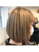 ネウィ 池袋(newi) 明るめベージュ