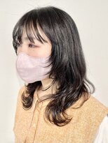 コス(KoS)&nbsp;ミディアムウルフレイヤーカット