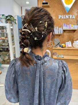 ピニャ(PiiNYA) ☆結婚式お呼ばれヘア☆