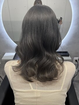 アイ(_i) グレージュカラー