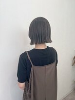 アンビシャス 久米川(ambitious) 10代20代30代エモージュカラー透明感ボブ　くすみベージュ