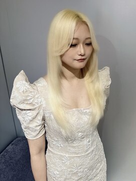 アルーシェ 新宿店(Alushe) ホワイトブロンド