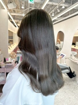 ラルム 新宿(LARME SHINJUKU) 【７トーングレージュ】ブリーチなしWカラー/新宿