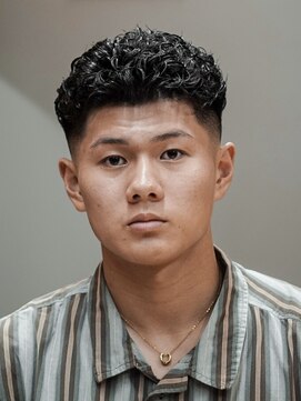 プロショップウェーブ(PRO SHOP WAVE) スペインカール/プードルパーマ/メンズパーマ/ニュアンスパーマ