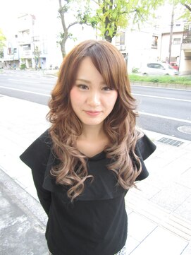 美容室イーナ(e na) 可愛くグラエクだよ。