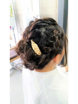 テラ(terra) ボブでも編み込みヘアアレンジ☆二次会☆パーティヘア