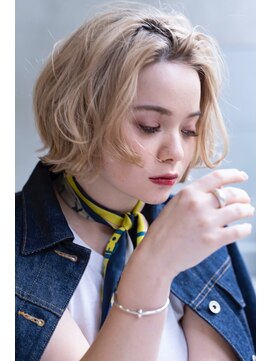 アメリ 新宿(Ameri) Ameri シアーブロンドベージュ【新宿】