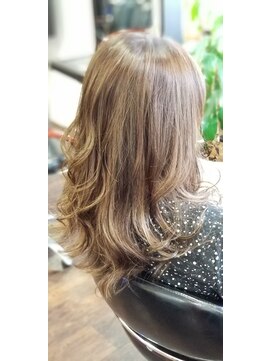 タイガ 上野御徒町(TAIGA) 髪質改善×ロングヘア (ＴＯＫＩＯハイパー）【艶髪・美髪】