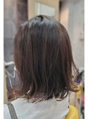 ピンクベージュ
