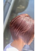 イルミナカラー前下がり丸みショートヘアー