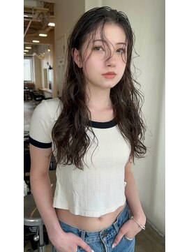 ガレージ バイ グリーン 原宿 表参道(Garage by green) ロングウェーブ