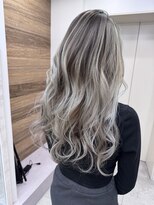 ジゼル(gisele)&nbsp;シャドールーツ