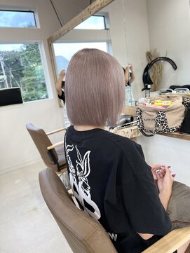 アルーナビューティデザイン ミルクティーベージュ