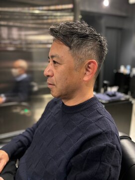 ザマンリバレッジニューヨーク(THE MAN LeverageNewYork) 大人外国人風メンズイケオジショートフェード：花形　知希