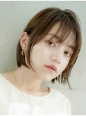 大人ショートボブヘアくびれショート白髪染めグレイカラー40代