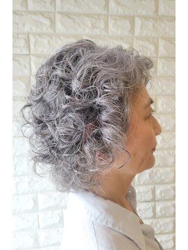 松本平太郎美容室 国立店 ミディアムレイヤーウェーブ