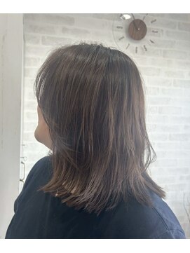 ニュカ(NuKa) 30代【ミディアム】Sae