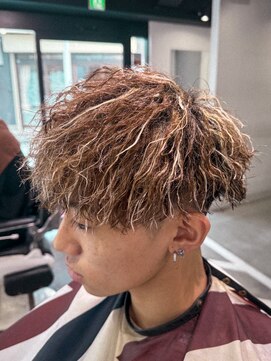 ツイストパーマ/ハイライトカラー/マッシュ