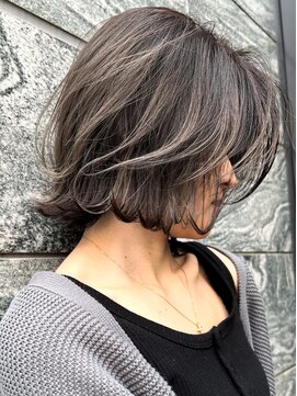 トルネード(TORNADO) 外国人風レイヤー外ハネボブ　n8.2.8