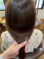 ロウスリー(Lowsly) 艶髪が叶う髪質改善トリートメント
