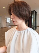 ビュートリアム 神戸(BEAUTRIUM)&nbsp;大人上品なひし形ショートボブ