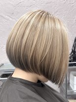 フッタ(Futta)&nbsp;ハイトーンベージュ×ダークグレージュ【新宿】