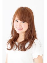 フォルテ 藤枝エピ店 ひし形シルエットのセミロングスタイル