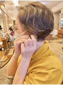 くびれハンサムショート　くせ毛パーマ風ショート