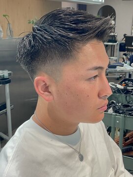 ゼスト クレス(ZEST Cres) 【cres奈佳子】フェードカット×メンズカット