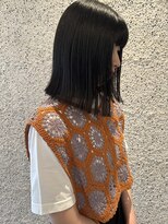 スリー ナカノシマ(three. Nakanoshima)&nbsp;【three.中之島】切りっぱなしボブ