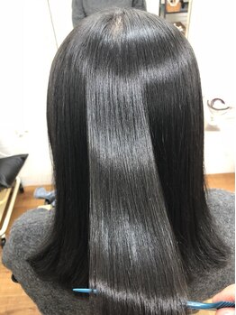 髪質改善で本来の美しさに♪状態を見極めてベストなケアを提案してくれるから、ナチュラルで柔らかな髪へ！