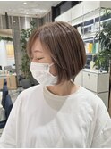 派手にならない白髪ぼかしハイライト 伸ばしかけにおすすめ