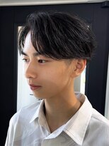 ビビバイベル(BiVi by BHEL)&nbsp;桑名メンズパーマメンズカットセンターパートメンズマッシュ緩め