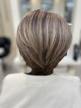 タヤ イオンモール津田沼店(TAYA) ハイトーンカラーショート