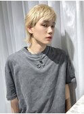 ブロンドヘア　ハイトーンメンズ　ニュアンスカラー　MOMO