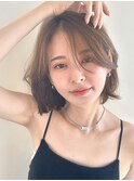 レイヤーボブ ベージュカラー 透明感 可愛い 大人女性ウザバング