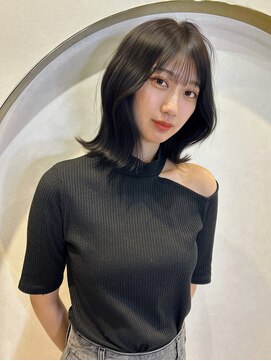 ミラ(MIRA) 韓国ヘア/くびれヘア/顔まわりカット/レイヤーカット