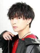 リップス 天神(LIPPS)&nbsp;ツイストスパイラルツーブロックショートマッシュパーマヘア黒髪