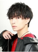ツイストスパイラルツーブロックショートマッシュパーマヘア黒髪
