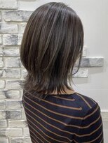 アルファ(alpha)&nbsp;大人ガーリー/ダークアッシュ/似合わせカット/ミディアムレイヤ
