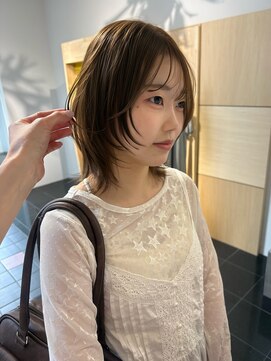 ニュア(neua) レイヤーカット*オリーブベージュ*奈良/橿原神宮前
