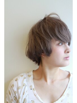 メゾン ヘアー デザイン(Maison hair design) ダブルカラーのショート