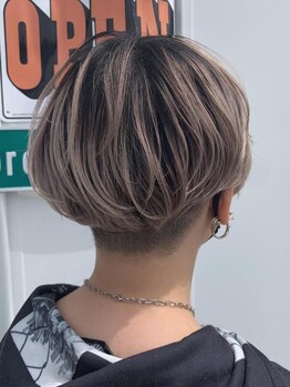 クオーレ ヘアー デザイン(cuore HAIR DESIGN)の写真/年齢を重ねてもキレイにオシャレを楽しめる◎今話題の白髪ぼかしも得意なサロン[cuore HAIR DESIGN]